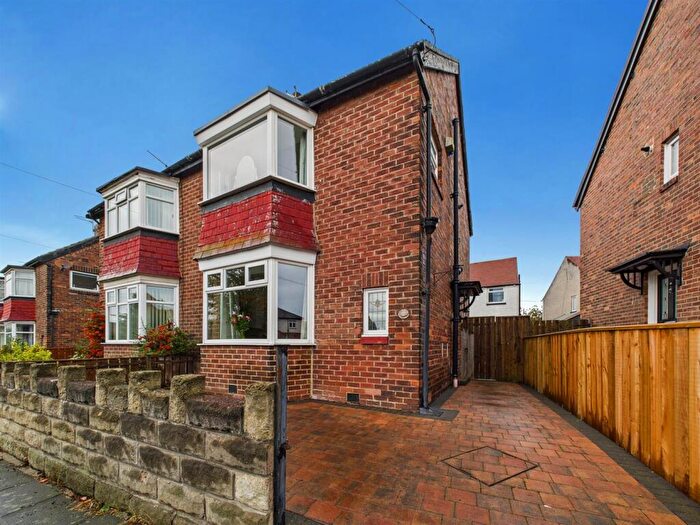 2 Bedroom Semi-Detached House For Sale In Pykerley Road, Monkseaton, NE25