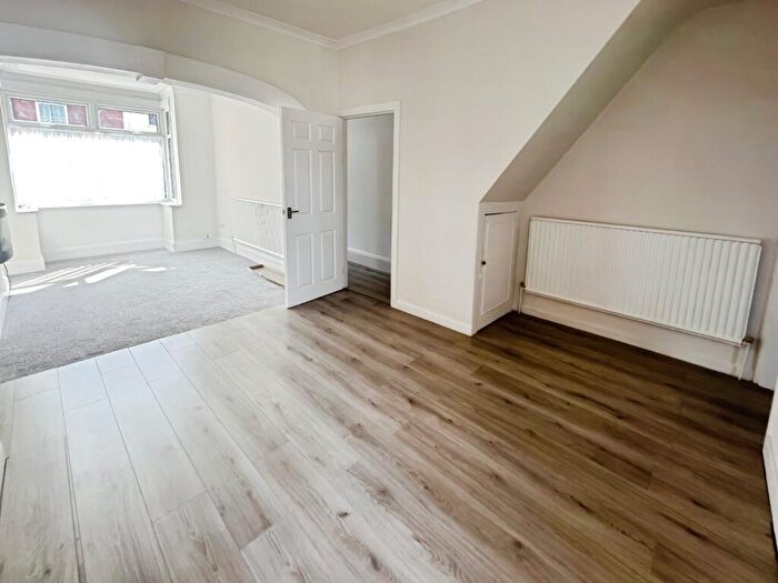 3 Bedroom Terraced House To Rent In Fairmont Road, Grimsby, Lincolnshire, DN32