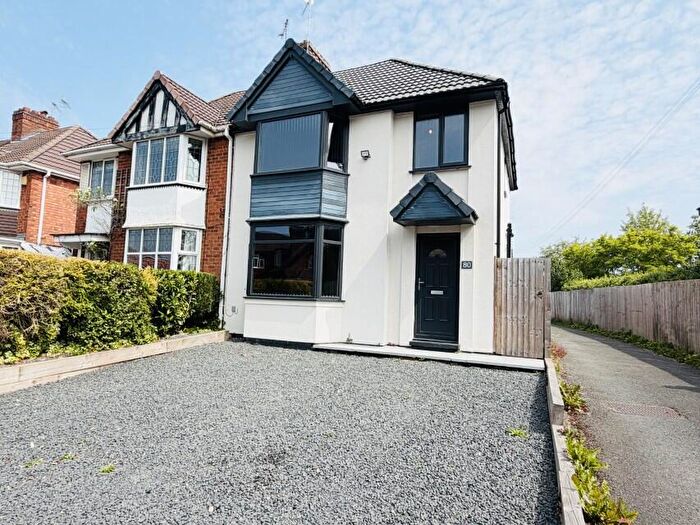 3 Bedroom Semi Detached House For Sale In Barton Lodge Road, Hall Green, Birmingham, B28