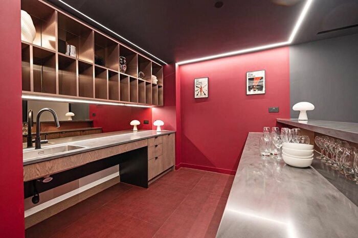 4 Bedroom Flat To Rent In Cherry Park Lane, Stratford, London, E20