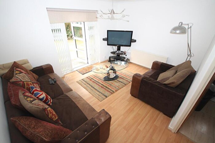 1 Bedroom Flat To Rent In Halley Gardens, SE13