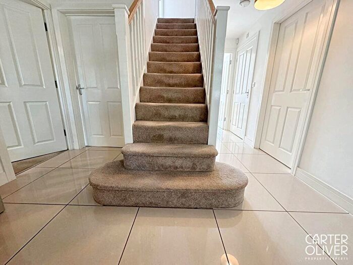 5 Bedroom Detached House For Sale In Leaders Way, Lutterworth, LE17