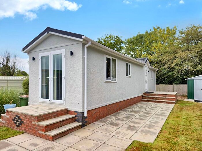 2 Bedroom Mobile/park Home For Sale In St. Christophers Park, Ellistown, Leicestershire, LE67