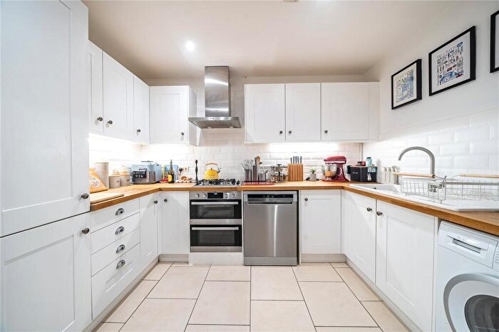 2 Bedroom Apartment For Sale In Wellington Place, London Road, Cheltenham, GL52