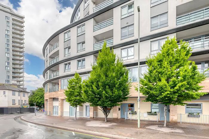 1 Bedroom Apartment To Rent In Station Approach, Woking, GU22