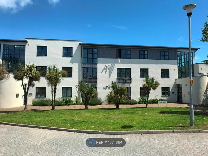 1 Bedroom Flat To Rent In Sandy Hill, St. Austell, PL25