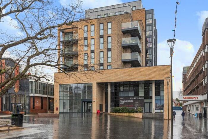 2 Bedroom Flat To Rent In Homefield Rise, Orpington BR6