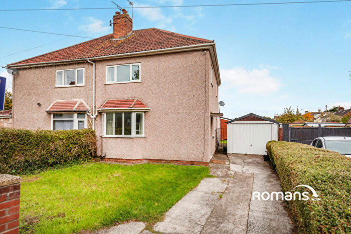4 Bedroom Semi-Detached House To Rent In Manor Road, Fishponds, Bristol, BS16