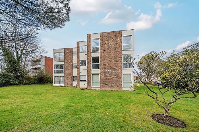 2 Bedroom Flat For Sale In Chislehurst Road, Sidcup, DA14