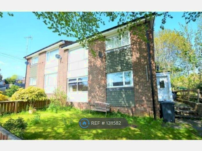 2 Bedroom Flat To Rent In Newton Hall, Durham, DH1