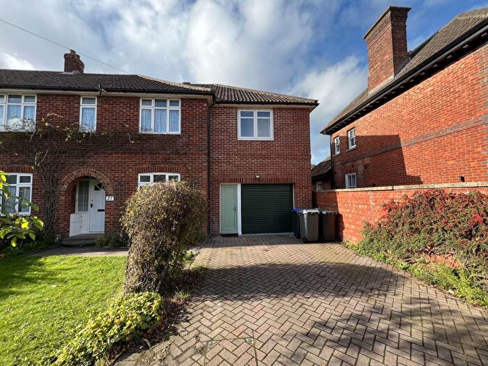 2 Bedroom Property To Rent In Station Road, Warminster, Wilshire, BA12