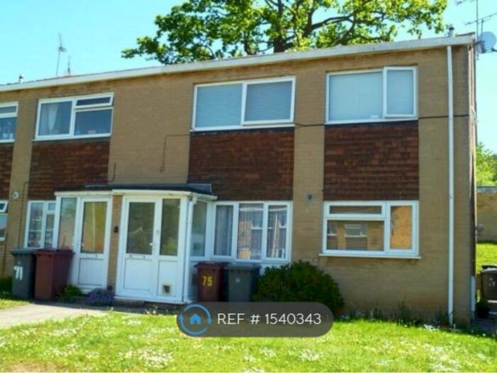 2 Bedroom Maisonette To Rent In Lower Elmstone Drive, Reading, RG31