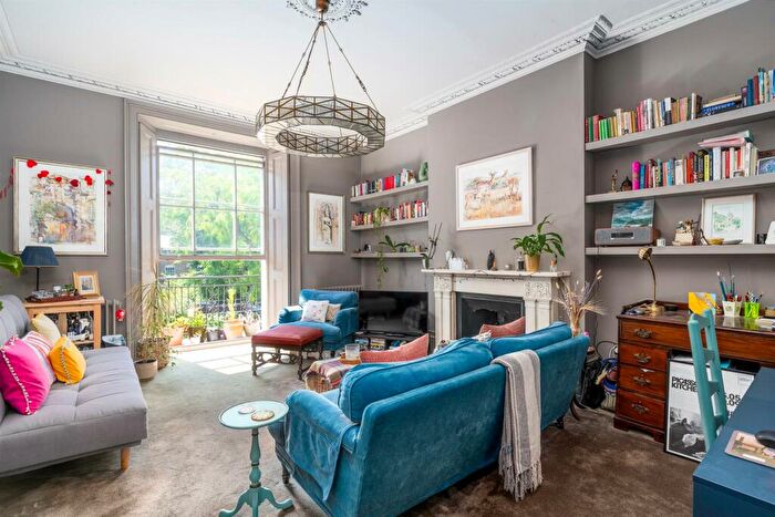 1 Bedroom Apartment To Rent In Belitha Villas, Barnsbury, N1