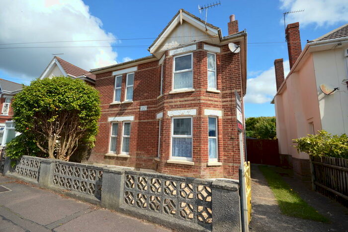 4 Bedroom Detached House To Rent In Brassey Road, Winton, Bournemouth, BH9