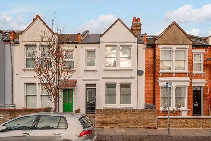 1 Bedroom Flat To Rent In Kohat Road, Wimbledon, London, SW19