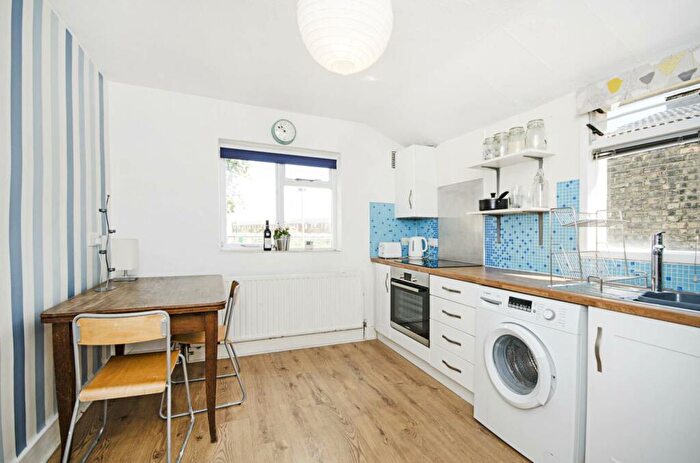 1 Bedroom Flat To Rent In Mabley Street, Homerton, London, E9