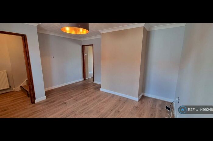 2 Bedroom Terraced House To Rent In Elmbridge Road, Ilford, IG6