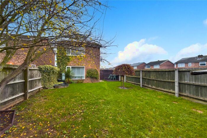 2 Bedroom Detached House To Rent In Florida Avenue, Huntingdon, Cambs, PE29