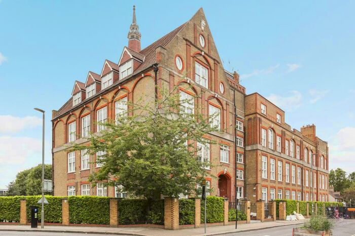 1 Bedroom Apartment To Rent In Shillington Old School, Battersea London, SW11