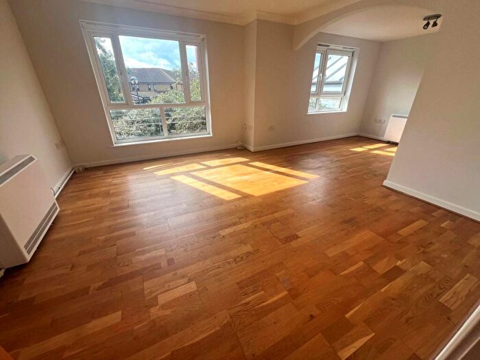 2 Bedroom Flat For Sale In Meadowford Close, Thamesmead ** Video & D Floorplan Available **, SE28