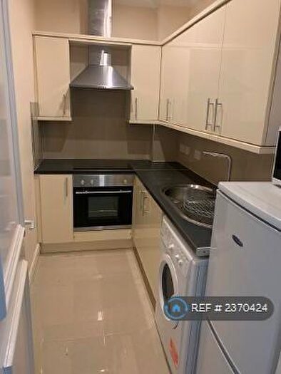 2 Bedroom Flat To Rent In Crescent Road, Sheffield, S7