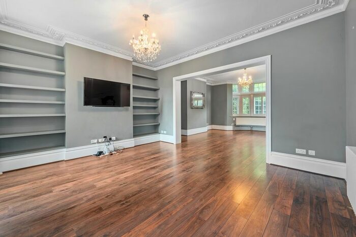 6 Bedroom Terraced House To Rent In Old Oak Road, Acton, London, W3