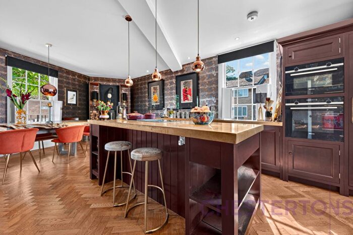 2 Bedroom End Of Terrace House To Rent In King George Street, Greenwich, SE10