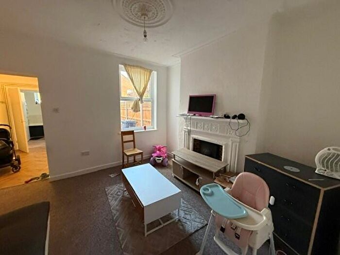3 Bedroom Terraced House For Sale In And A Trix Road, Norwich, Norfolk, NR2