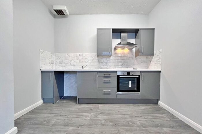 2 Bedroom Flat To Rent In Bournemouth, BH1