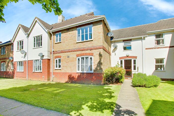 1 Bedroom Flat For Sale In Hussars Court, March, PE15