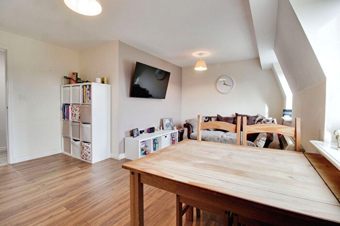 2 Bedroom Flat For Sale In Copperfields, Prospero Way, SN25