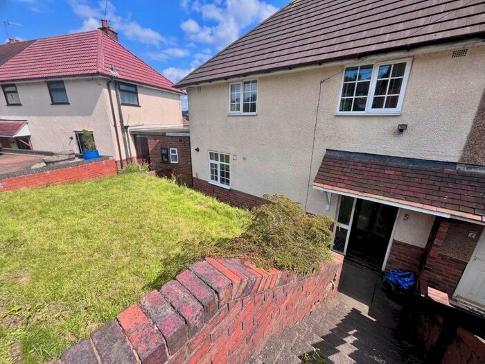 3 Bedroom House To Rent In Hillcrest, Dudley, DY3