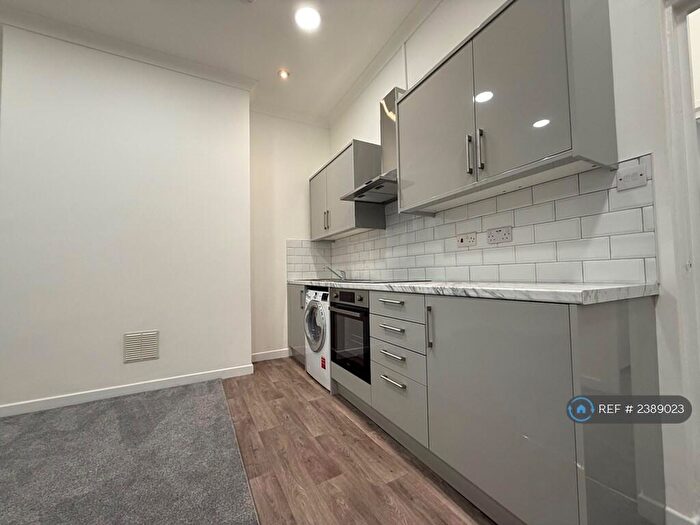 1 Bedroom Flat To Rent In Wordsworth Ave, Cardiff, CF24