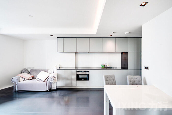 1 Bedroom Apartment For Sale In Amory Tower, Canary Wharf, E14