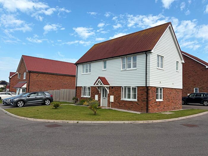 3 Bedroom House To Rent In Summer Meadow, Sholden, CT14