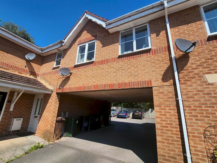 1 Bedroom Maisonette To Rent In Leyfield Place, Wombwell, Barnsley, S73