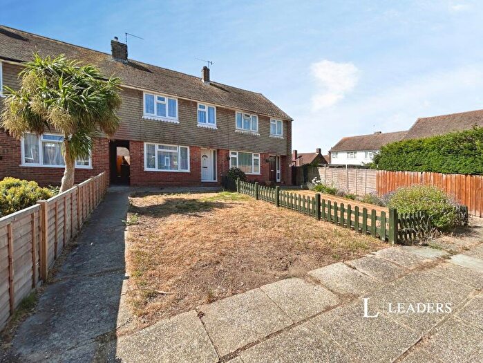 3 Bedroom Terraced House To Rent In Cedar Close, Worthing, BN13