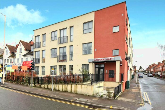 2 Bedroom Apartment To Rent In Katesgrove Court, Basingstoke Road, Reading, Berkshire, RG2