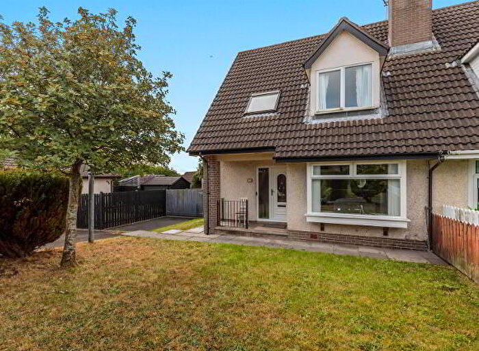3 Bedroom Semi-detached Bungalows For Sale In Lagmore Downs, Belfast, BT17