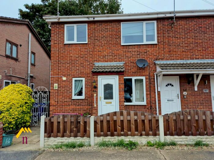 Houses for sale & to rent in DN5 9RG, West End Avenue, Bentley Doncaster