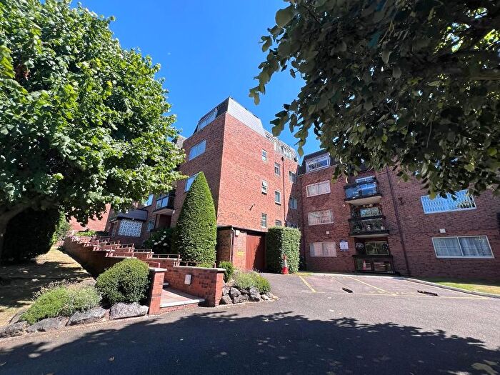 2 Bedroom Flat For Sale In Berkeley Court, Hale Lane, Edgware, Middlesex, HA8