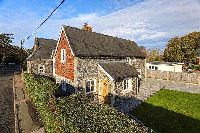 3 Bedroom Semi-detached House For Sale In The Old School House, Faversham, ME13