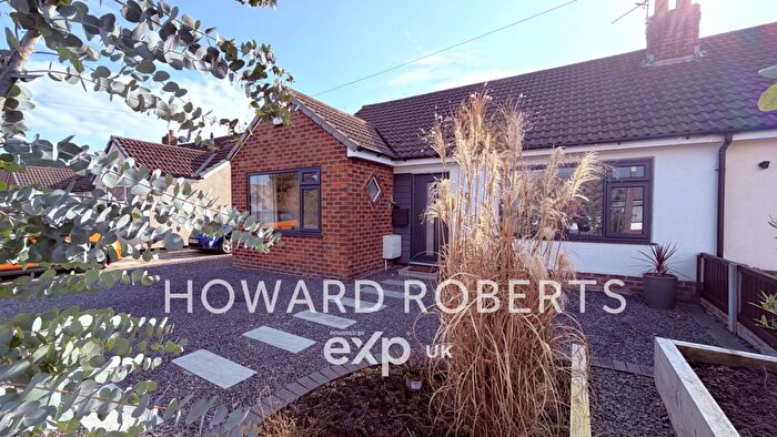 2 Bedroom Semi-Detached Bungalow For Sale In Moorfield, New Longton, PR4