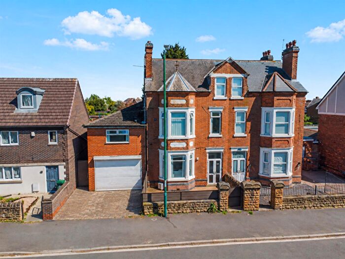 7 Bedroom Semi-Detached House For Sale In Porchester Road, Nottingham, NG3