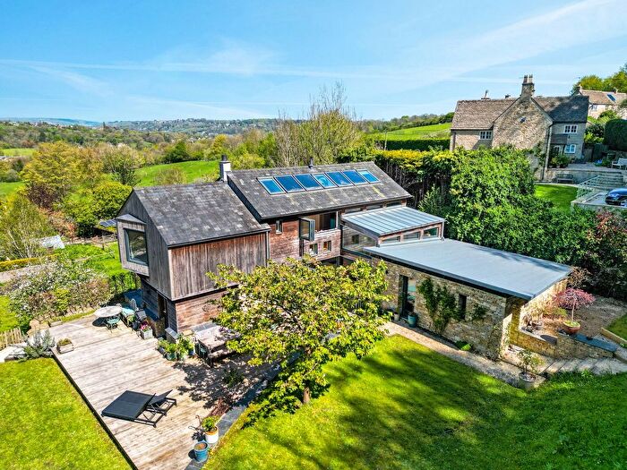 4 Bedroom Detached House For Sale In Hay Lane, Horsley, GL6