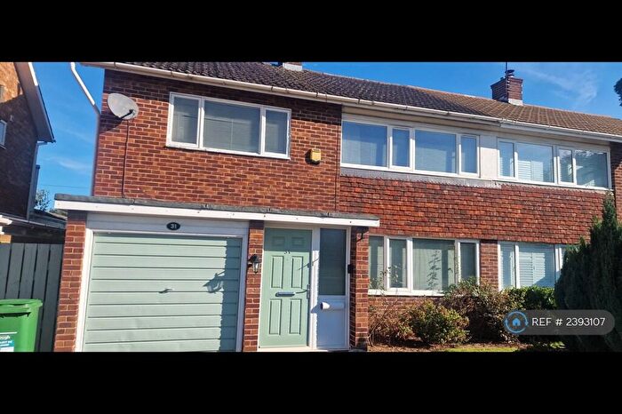 3 Bedroom Semi-Detached House To Rent In Langley, Langley, SL3