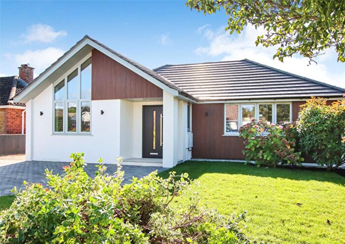 3 Bedroom Bungalow For Sale In Southlands, Pennington, Lymington, SO41