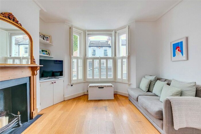 2 Bedroom Flat To Rent In Sherbrooke Road, London, SW6