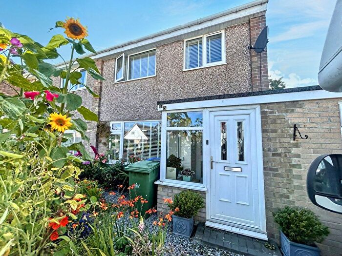 3 Bedroom Semi-Detached House For Sale In Grebe Close, Blyth, NE24