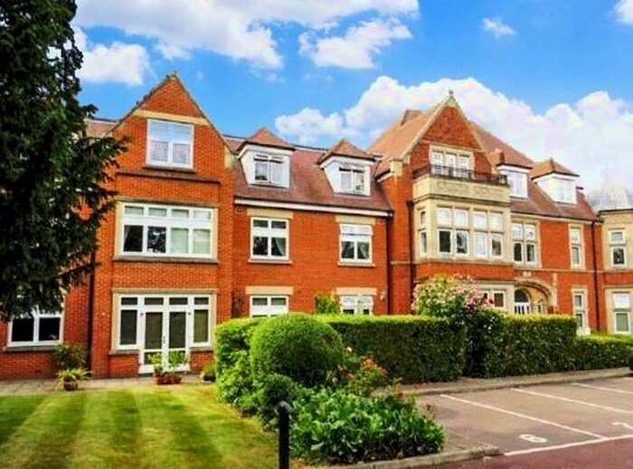 2 Bedroom Apartment To Rent In Falmouth Avenue, Newmarket, CB8